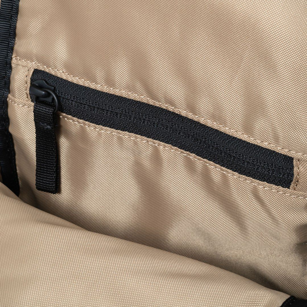 BEAMS DESIGN Diagonal 縦型ボディバッグ【BMMH5ES4】 オリーブ