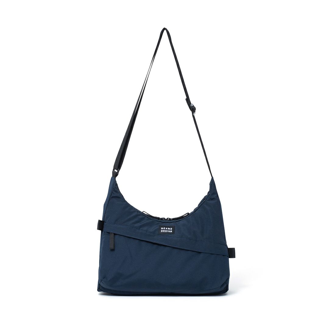 BEAMS DESIGN Diagonal ショルダー(M)【BMMH5ES5】 ネイビー