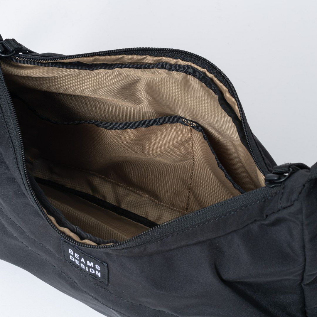 BEAMS DESIGN Diagonal ショルダー(M)【BMMH5ES5】 ブラック