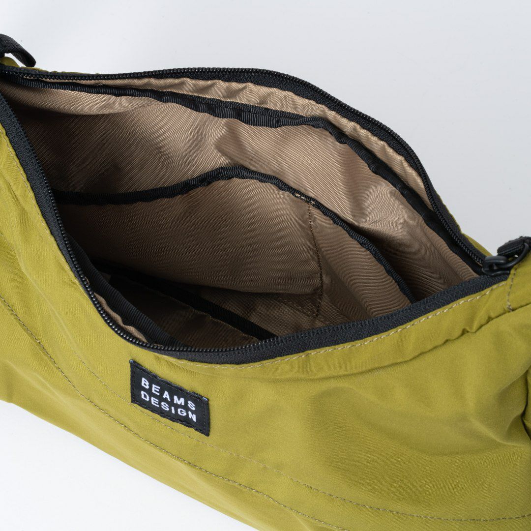 BEAMS DESIGN Diagonal ショルダー(M)【BMMH5ES5】 オリーブ