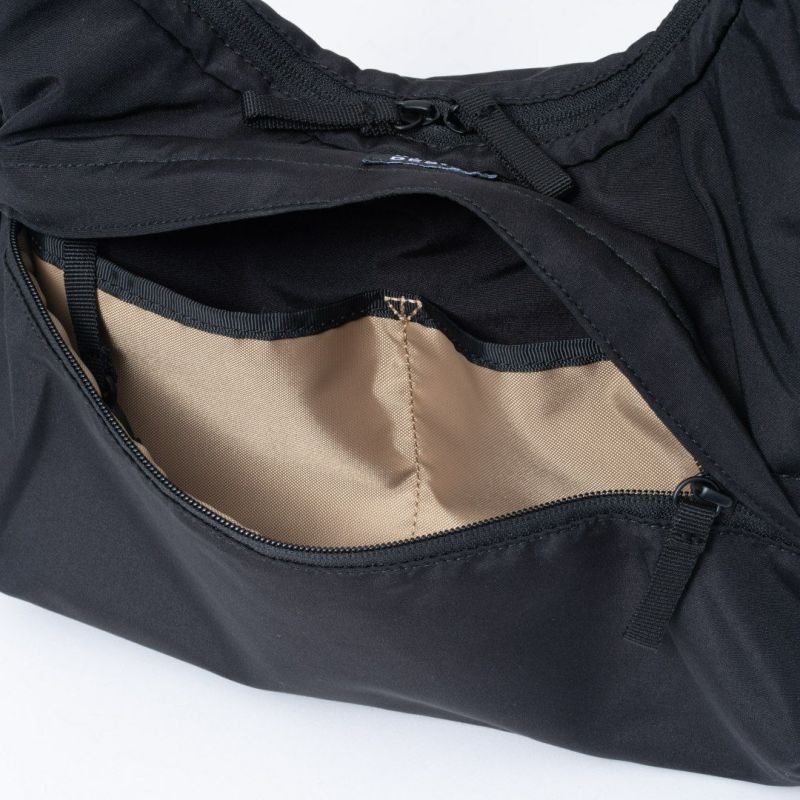 BEAMS DESIGN Diagonal ショルダー(M)【BMMH5ES5】 ブラック