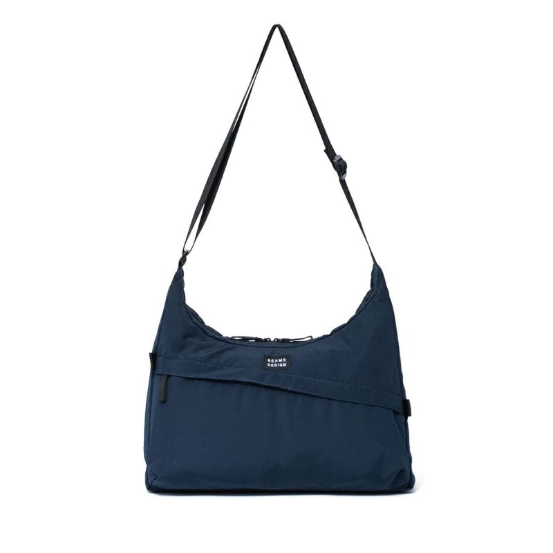 BEAMS DESIGN Diagonal ショルダー(L)【BMMH5ES6】 ネイビー