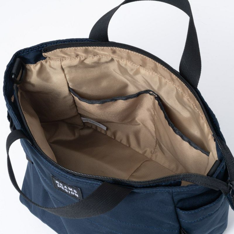 BEAMS DESIGN Diagonal 2WAYミニトート【BMMH5ET1】 ネイビー