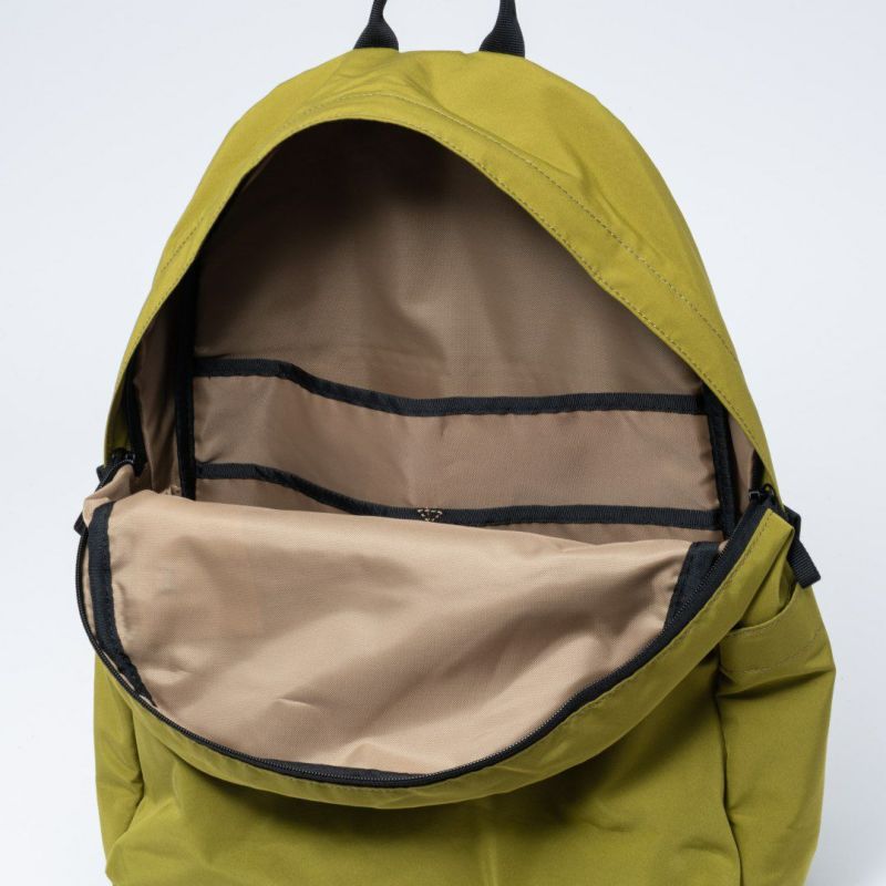 BEAMS DESIGN Diagonal バックパック【BMMH5ER1】 オリーブ