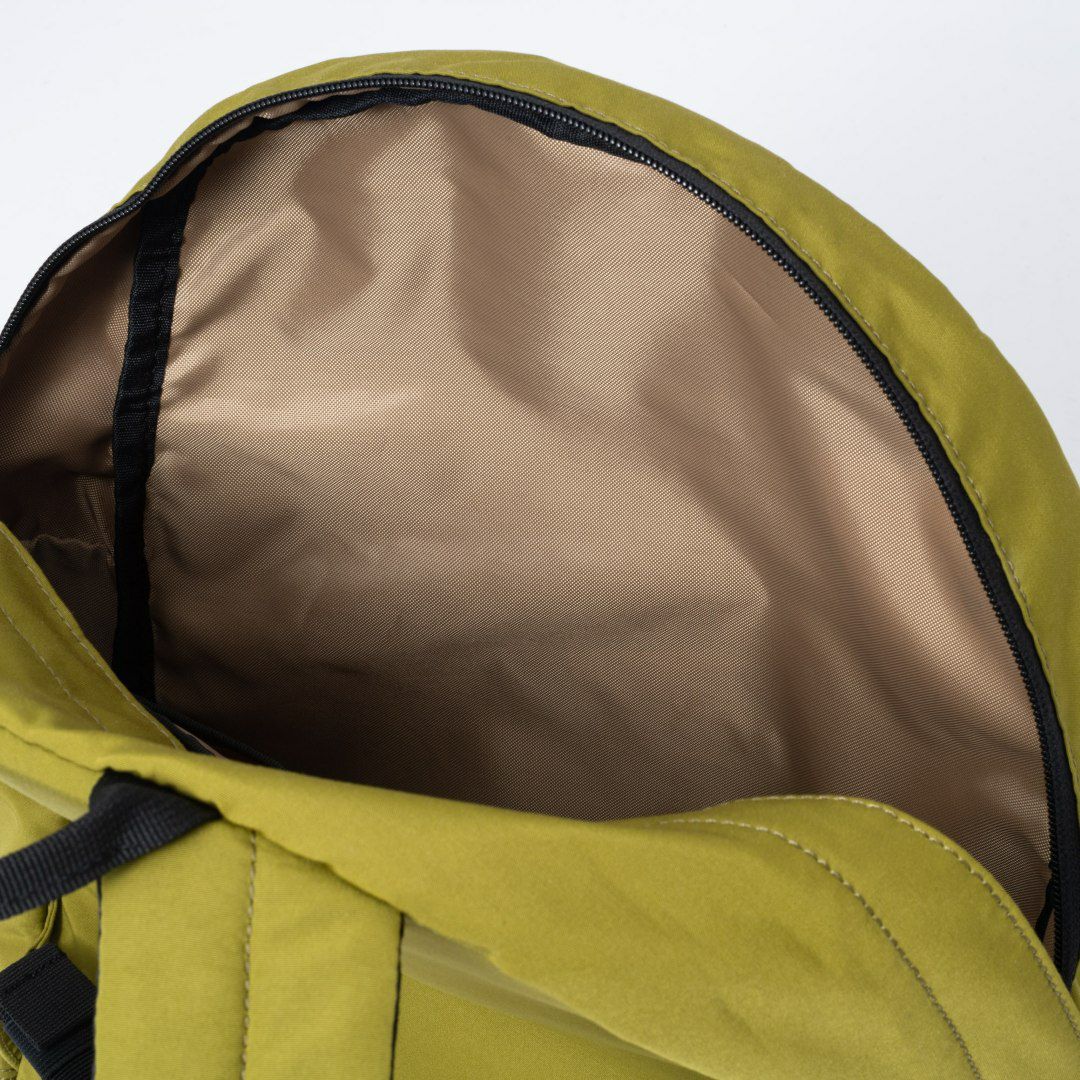 BEAMS DESIGN Diagonal バックパック【BMMH5ER1】 オリーブ