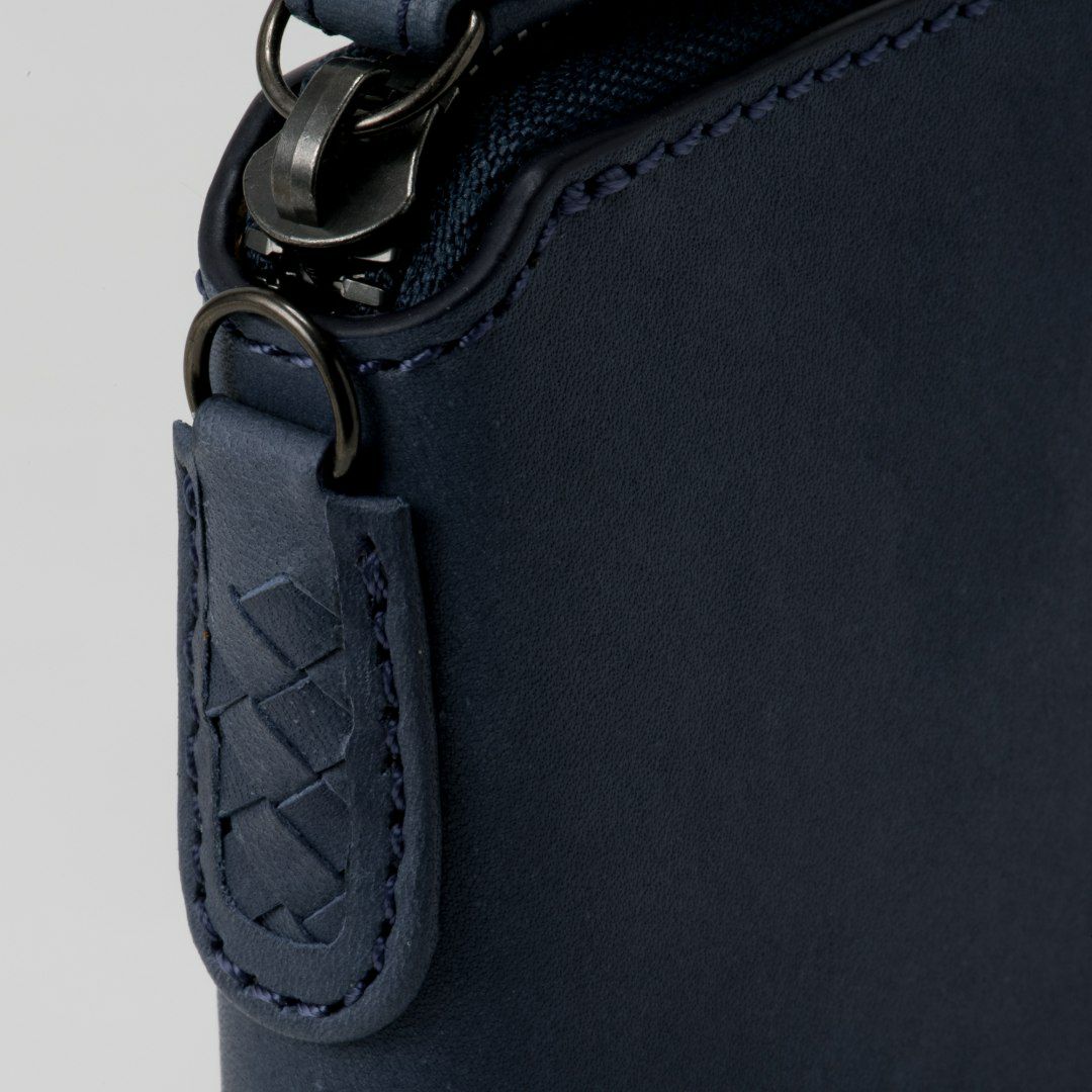 NOMADOI  アラバマ ミドルラウンド折り財布(2025年秋冬限定カラー) ブルー