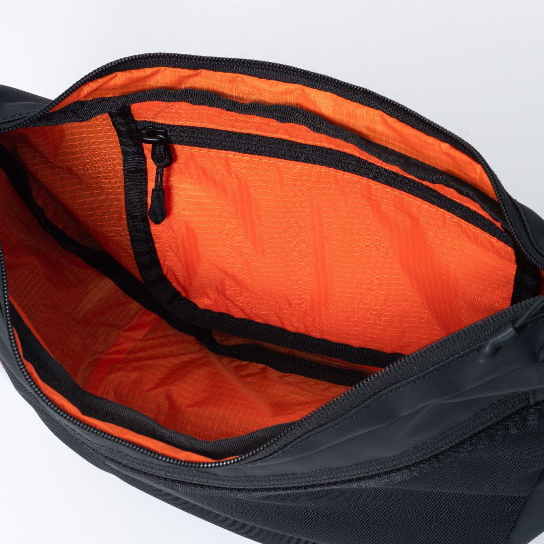 BEAMS DESIGN ELASTIC MESH ショルダーバッグ【BMMH0BSC】 ブラック