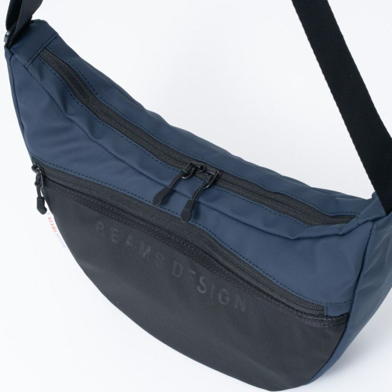 BEAMS DESIGN ELASTIC MESH ショルダーバッグ【BMMH0BSC】 ネイビー