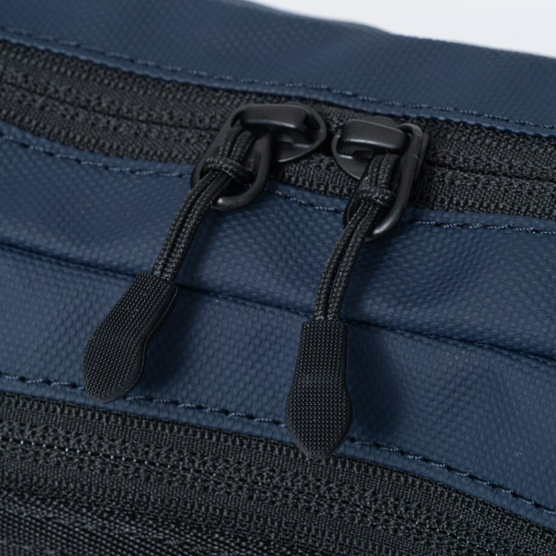 BEAMS DESIGN ELASTIC MESH ショルダーバッグ【BMMH0BSC】 ネイビー