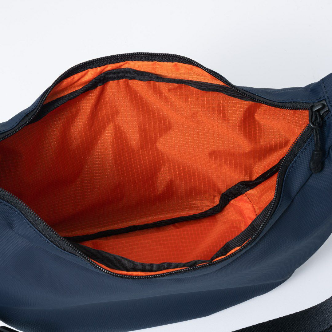 BEAMS DESIGN ELASTIC MESH ショルダーバッグ【BMMH0BSC】 ネイビー