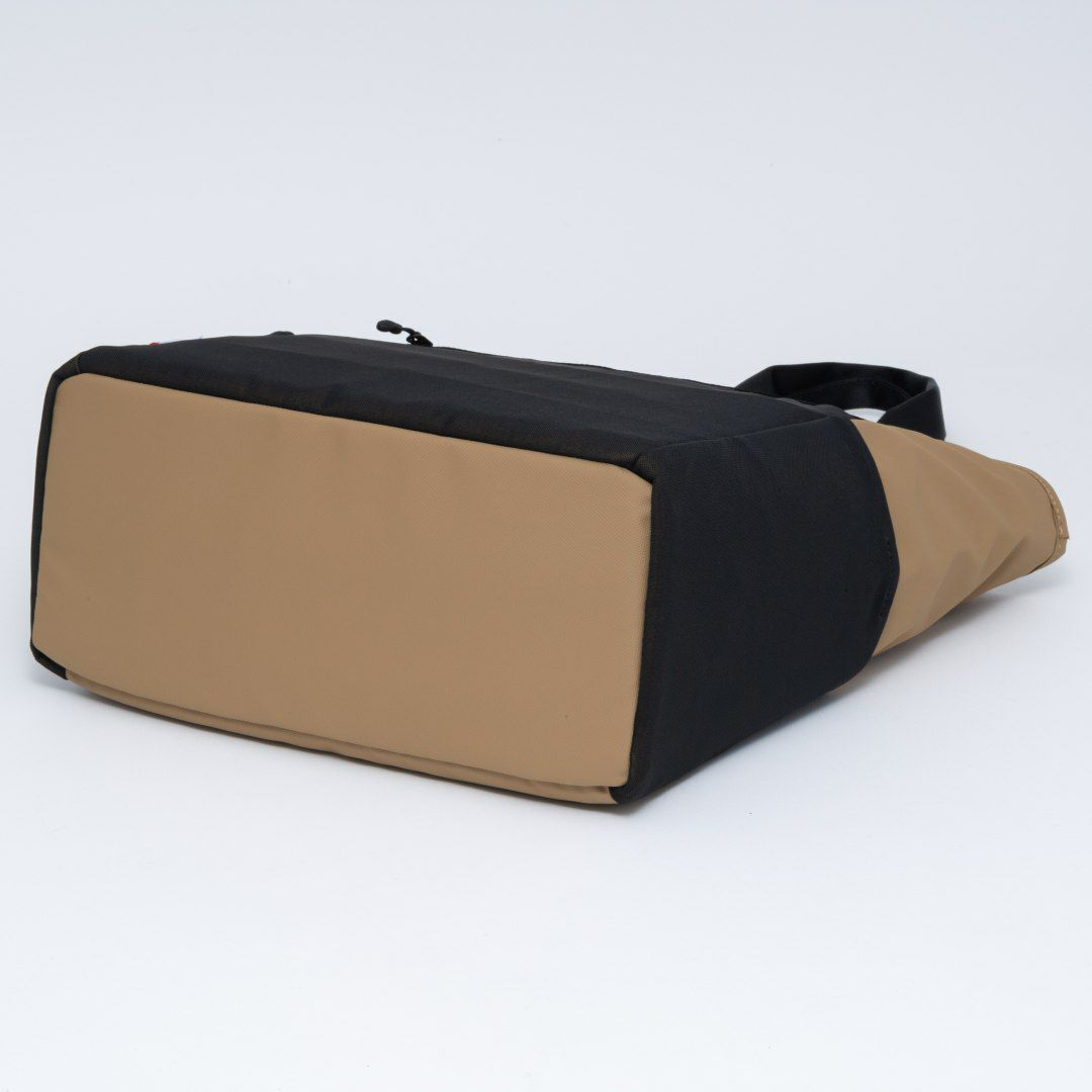 BEAMS DESIGN ELASTIC MESH トートバッグ【BMMH0BT3】 サンドベージュ