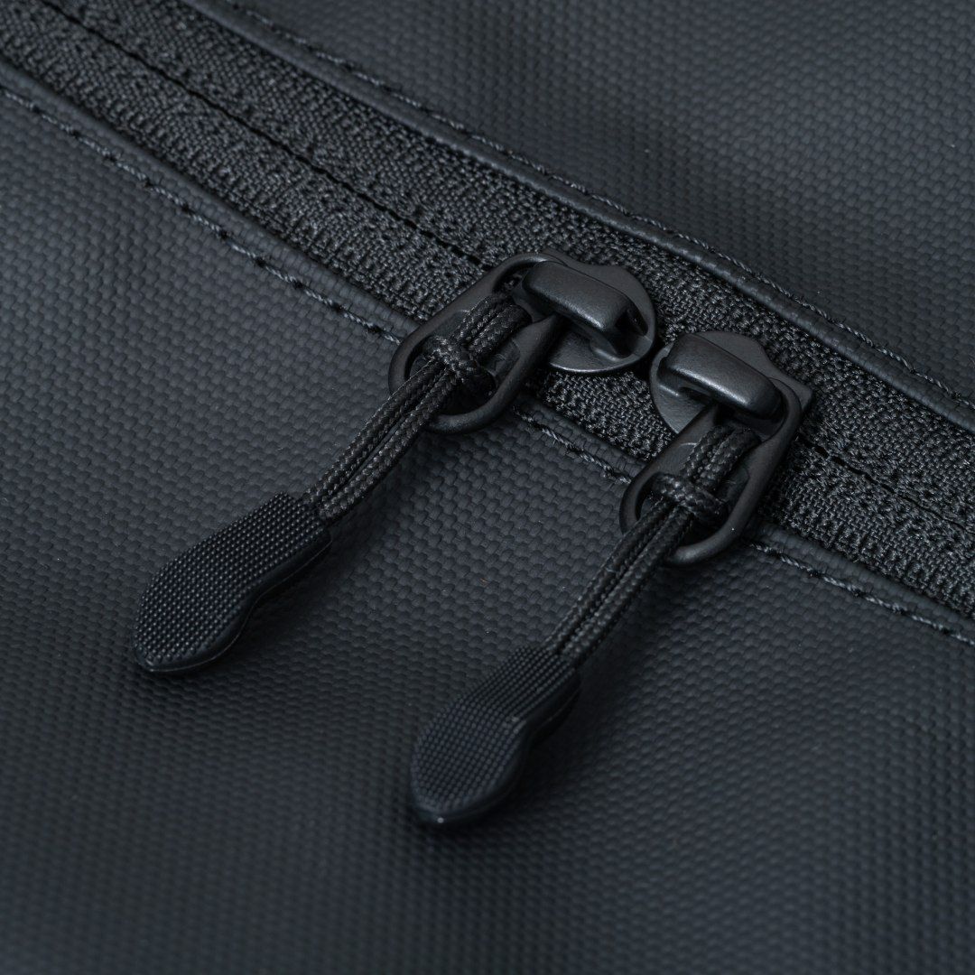 BEAMS DESIGN ELASTIC MESH ボストンバッグ【BMMH0BB1】 ブラック