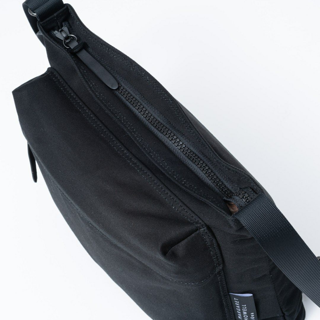 MARGARET HOWELL idea Weather proof サコッシュ ブラック