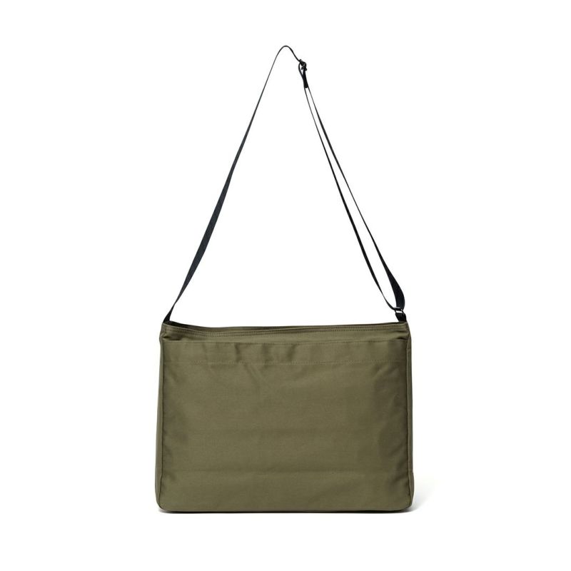 MARGARET HOWELL idea Weather proof ショルダー(L) カーキ