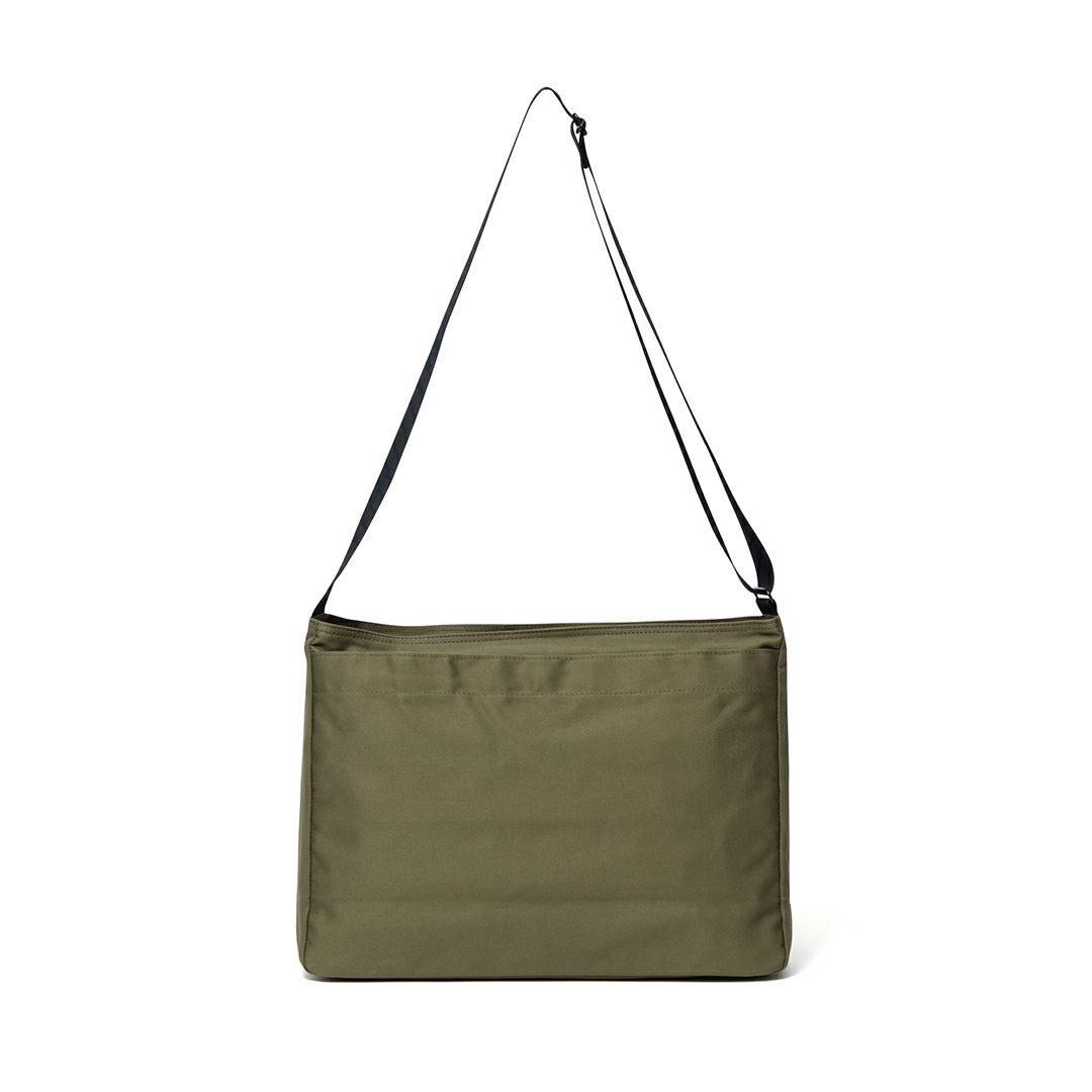 MARGARET HOWELL idea Weather proof ショルダー(L) カーキ