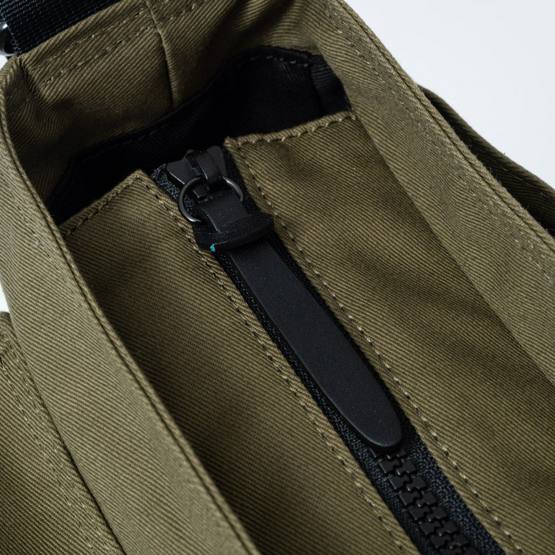 MARGARET HOWELL idea Weather proof ショルダー(L) カーキ