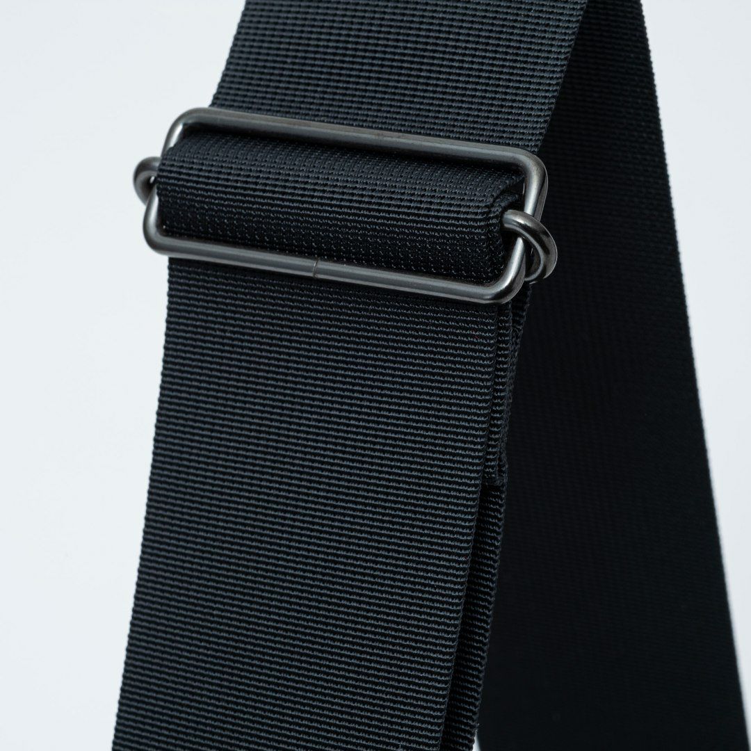 MARGARET HOWELL idea Weather proof ショルダー(L) カーキ