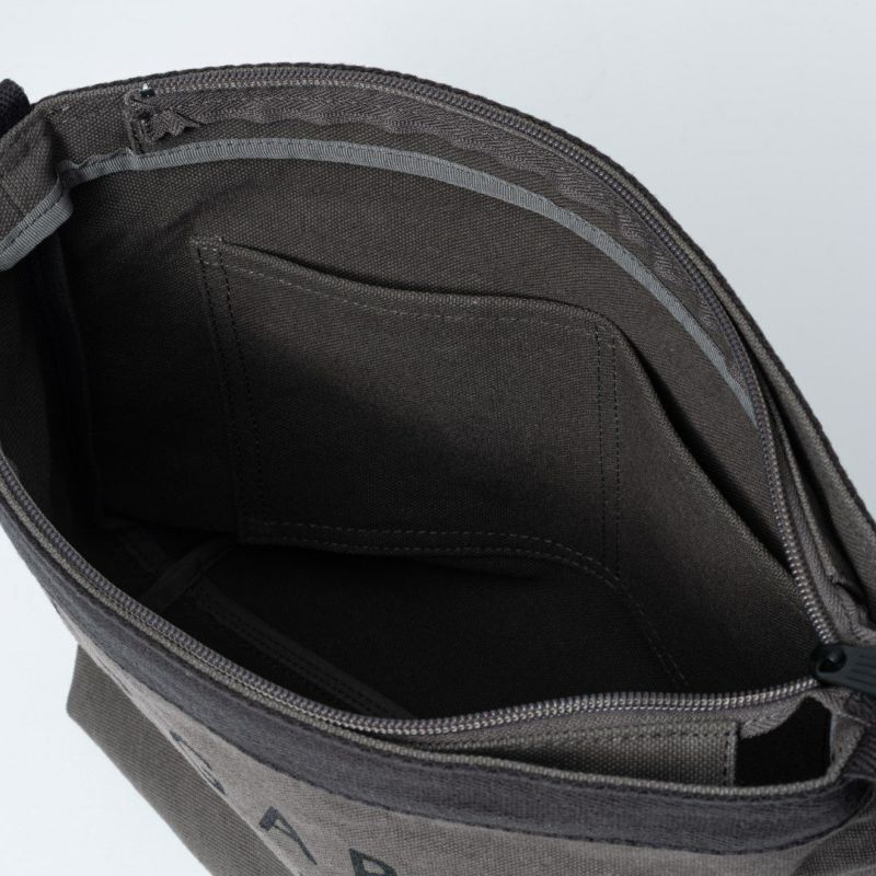 MARGARET HOWELL idea Big logo ショルダー(S) グレー