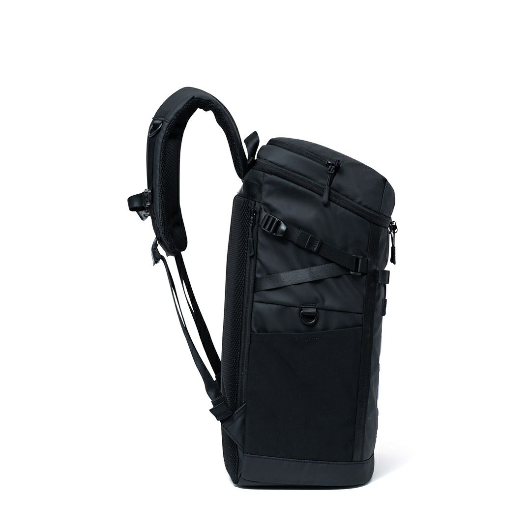 BEAMS DESIGN Influence バッグパック レッド