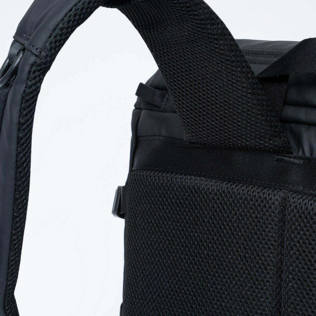 BEAMS DESIGN Influence バッグパック レッド