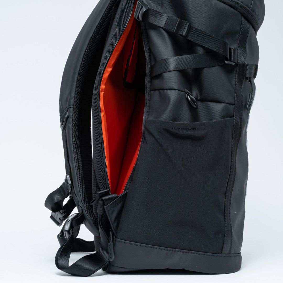 BEAMS DESIGN Influence バッグパック レッド