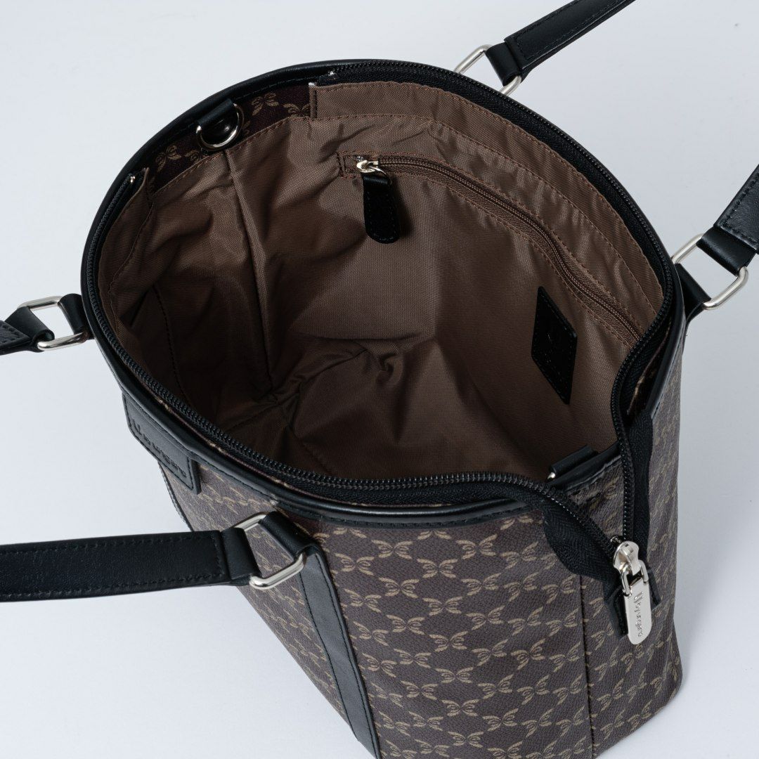 U by ungaroアレクシア 2WAYトート ブラック